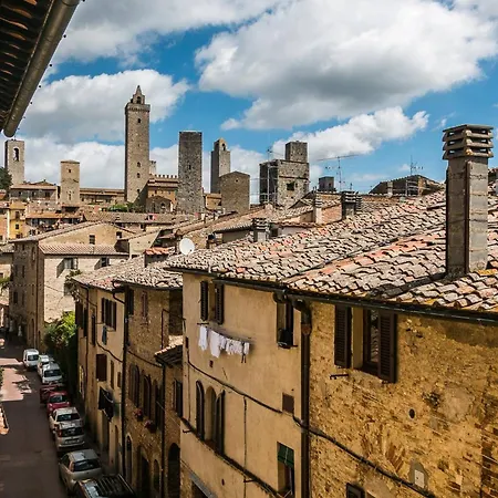 B&B Palazzo Al Torrione San Gimignano Buitenkant foto