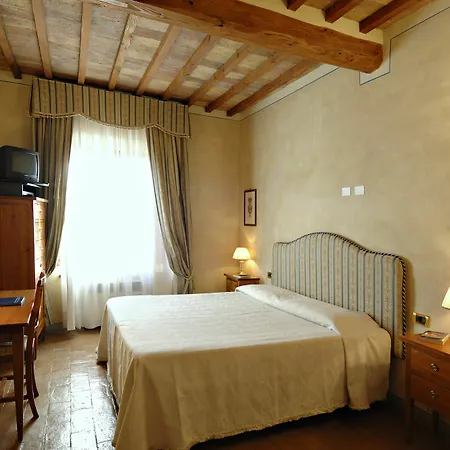 B&B Palazzo Al Torrione San Gimignano Buitenkant foto
